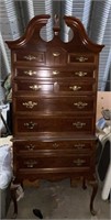 BASSET Chest of Drawers