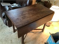 WALNUT DROP LEAF TABLE