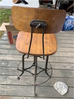 WOOD AND METAL CHAIR