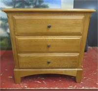 Table - End table/Night Stand - Solid Oak