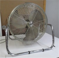 Fan - Sears Floor Model - 3 speed - tested -works