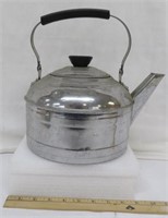 Tea Kettle - Mirro Rome NY - dents & scratches -