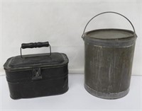 Tin containers w/ lids - Vintage