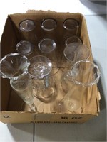 Mixed lot of glasses & vases