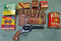 Lot: Daisy .177 cal B-B S.A pistol , leather holst