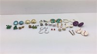 Lot of vintage clip on and pierced earrings