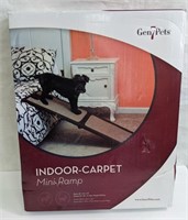 Gen 7 Pets Indoor Carpet Mini Ramp - 200Lb Capacit