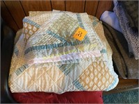 2 Comforter Sets for Queen Size Bed
