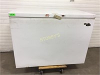 Wood's Ultra 46" Chest Freezer