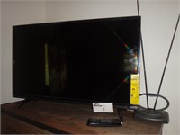 28 inch VIZIO TV