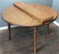 COCHRANE MAPLE DINING TABLE & 2 LEAFS