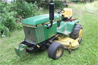 JOHN DEERE 430 DIESEL LAWN TRACTOR