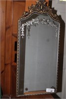 ORNATE WALL MIRROR