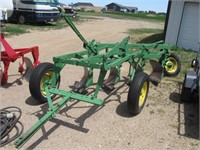 JD 4 Trip Bottom Plow w/On Land Hitch & Tail Wheel