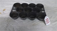 GRISWOLD MUFFIN PAN