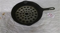 GRISWOLD (8) FRY PAN