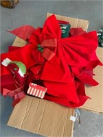 BOX RED BOWS, CHRISTMAS