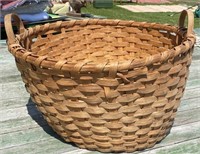 Nice 20" Woven Hickory Basket