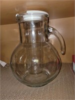 Glass pitcher with built in infuser filter