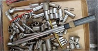 TRAY OF MISC SOCKETS, TORQUE WRENCH