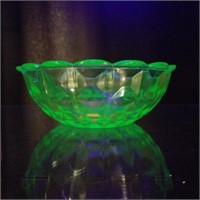 Cubed Pattern Vaseline Glass  7.5" Bowl