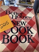 BETTER HOMES AND GARDENS COOKBOOK