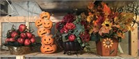 Lot of assorted autumn decorations