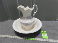 Semi-porcelain pitcher and bowl (chipped)