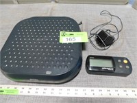 Digital scale by Royal-weigh packages up to 75 lbs