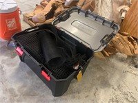 TOTE WITH MESH SCREENING