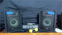 Phonic powerpod amplifier with 2 speakers, mics