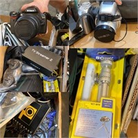Nikon D40 Camera & Other Electronics Bundle
