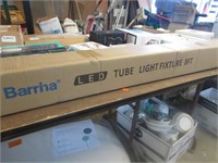6-- BARRINA 8' LED TUBE LIGHTS