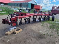 case IH 7500 6 furrow plow vari width