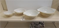 Set of 4 Mushroom Pyrex Bowls