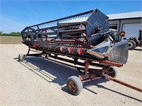 case IH 1020 - 20 ft grain head on horst header