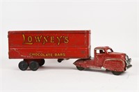 LINCOLN LOWNEY'S CHOCOLATE BARS TRANSPORT TRUCK