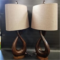 2 Modern Lamps Very Nice!! 31" Tall