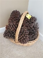 WICKER TYPE BASKET WITH CONES