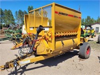 Haybuster Model 2655 Shortcut Round Bale Processor