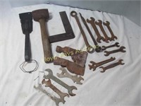 18pc Vintage & Antique Hand Tools