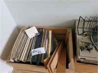 WOODEN CRATE OF 45 ALBUMS