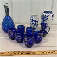 Box lot Chinoiserie style glassware and vases