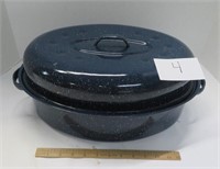 Graniteware roaster - Rival - H 12" W 18" D 4.5"