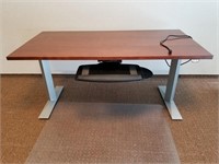 Automatic Adjustable Computer Table