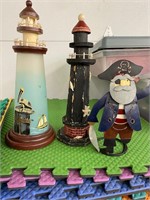 Small pirate figurines