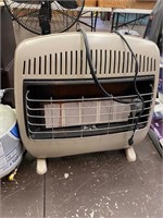 Unvented propane heater with regulator