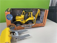 Backhoe loader toy - has/needs repairs