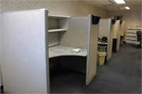 4 Unit Cubicle (Contents Not Included) 24’