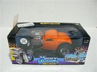 NEW 1933 FORD COUPE MUSCLE MACHINES DIE CAST 1:18